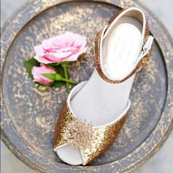 Joyfolie Rayme Gold shoes Size 6 Toddler Baby - Picture 4 of 10